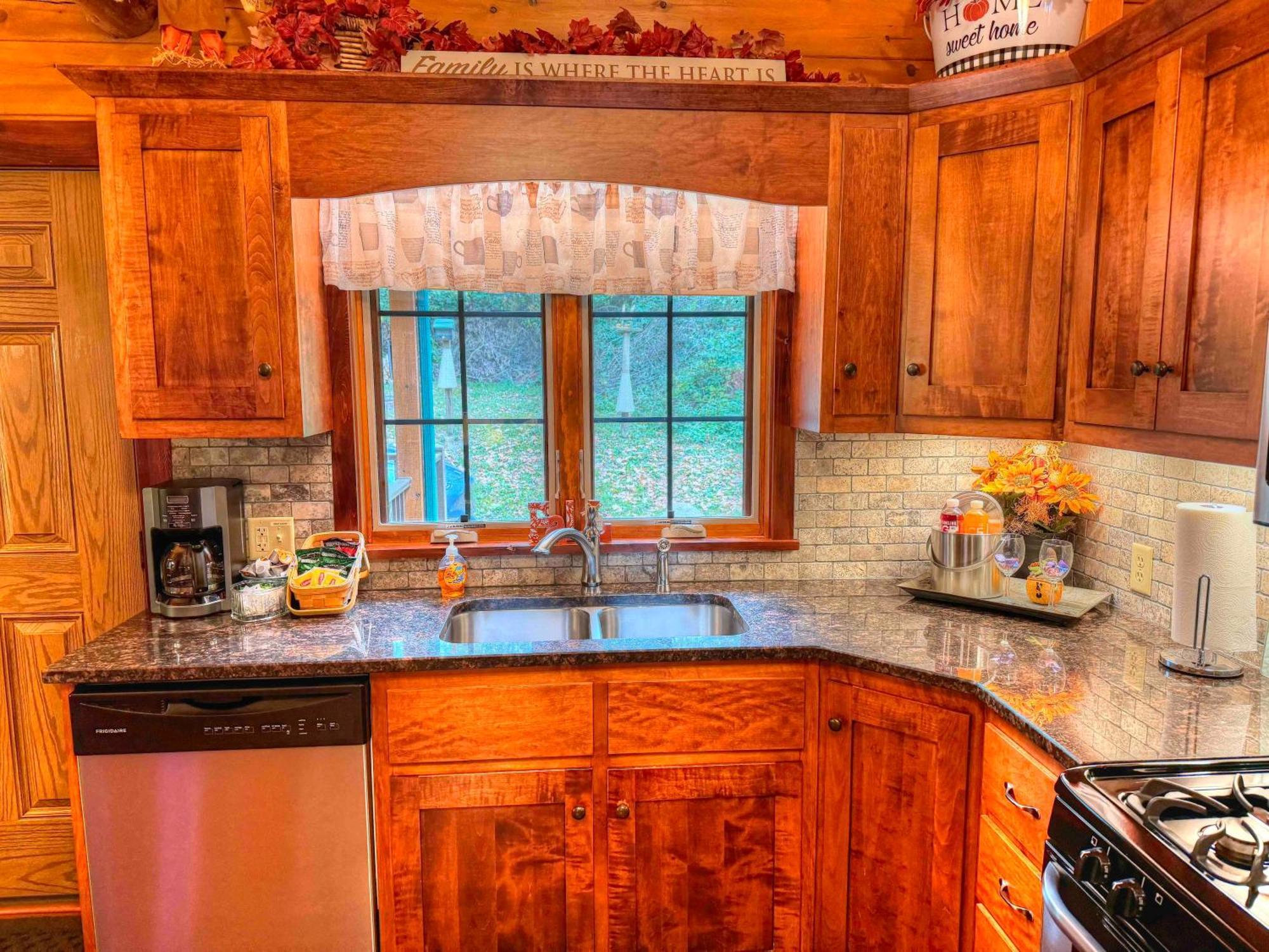 Ferngully Creek Cabins Millersburg Εξωτερικό φωτογραφία