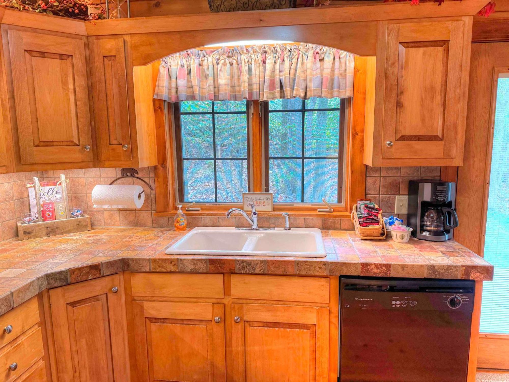 Ferngully Creek Cabins Millersburg Εξωτερικό φωτογραφία